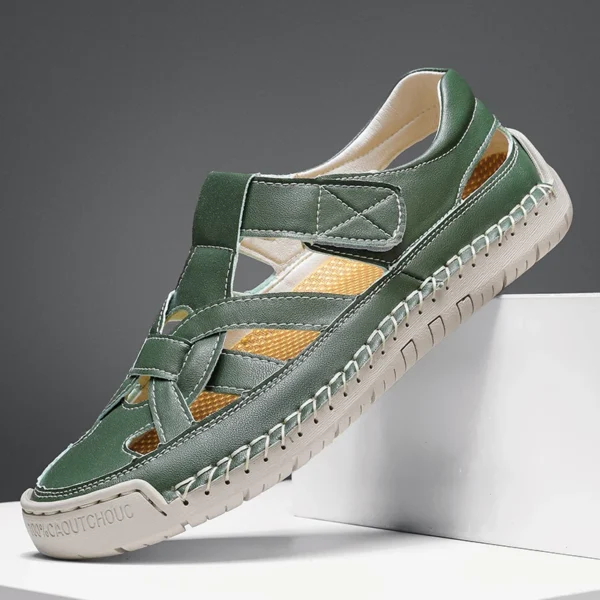 Mode Hohe Qualität Handgemachte Sommer Leder Sandalen Männer Atmungsaktive Aushöhlen Schuh Outdoor Weiche Sohle Männer Gleitschutz Strand Sandalen 3
