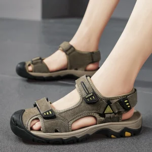 Sommer Herren Sport Sandalen Outdoor Licht Wanderschuhe Geschlossene Zehen Rutschfeste wasserdichte Wasserschuhe Verstellbare Herren Hausschuhe