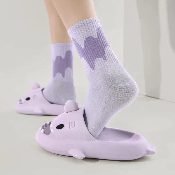 SmilePoP Shark Slides Sommer süße Cartoon Shark Hausschuhe für Damen Herren rutschfeste offene Zehensohle Sandalen lässige Unisex Strandschuhe 6