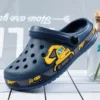 Kinder Schuhe Baby Jungen Hausschuhe Cartoon Bagger Druck Clogs Sommer Atmungsaktive Weiche Indoor Sport Jungen Hausschuhe