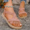 Die einfarbige Damenmode verfügt über trendige, rutschfeste, verschleißfeste, flache Sandalen mit weicher Sohle
