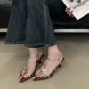 Spitze Zehen Offene spitze Wildleder Colorblocking Spaghetti Schnalle Sommer Mid Heel Sandalen Frauen Party Mode Schuhe 4