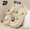 Entzückende Cartoon Charms Clogs Sommer Damen Sandalen Slipper Mann Schuhe