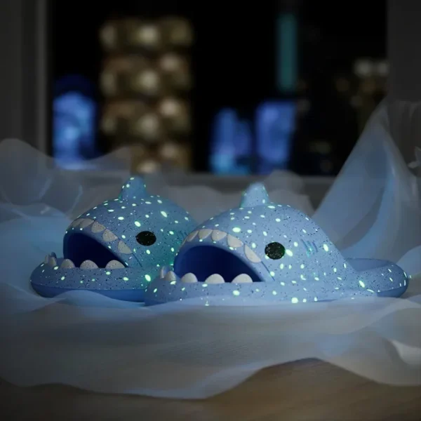 Shark Hausschuhe Home Shark Flip Flops Cloud Clapper Sommer weiche rutschfeste Shark Slides Männer männliche Schuhe Frauen Plattform Sandalen