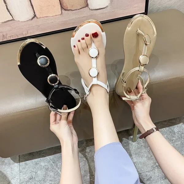 Damen Sandalen neue Sommer lässig flache Sandalen Flip Flops Luxus Designer Mode Schuhe Frauen Open Toe tägliche Sandalen Frauen 4