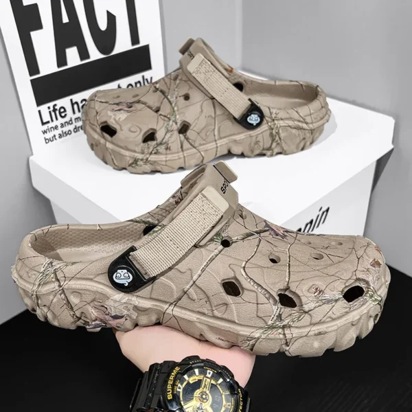 2024 Sommer-Herren-Sandalen, neue Hausgarten-Schuhe, bequeme und leichte Herren-Hausschuhe, rutschfeste Flip-Flop-Sandalen mit weichem Boden