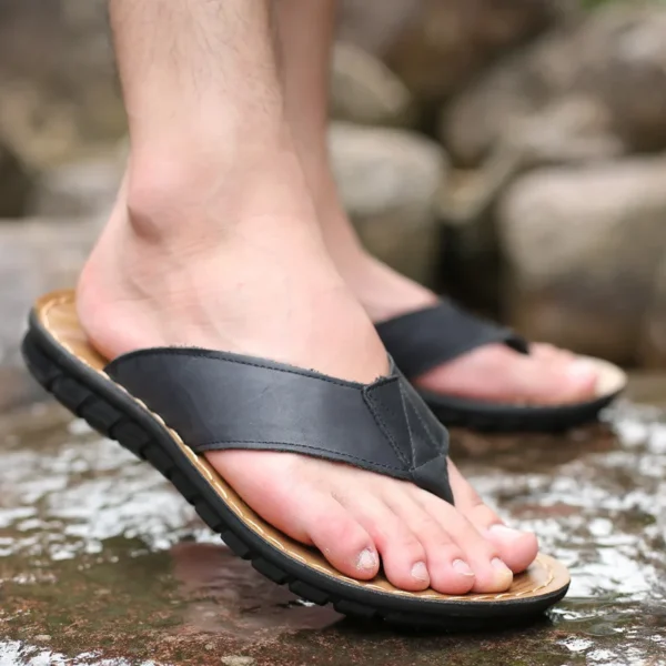 Sommerschuhe Herren Hausschuhe Flip Flops Echtes Leder rutschfeste flache Herren Sandalen Urlaubsschuhe Schwarz Khaki 4
