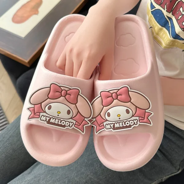 Weiche EVA-Sohle, niedliche Cartoon-Hausschuhe, bequem, dick, Kuromi Melody Cinnamoroll, rutschfest, süßer Stil 5