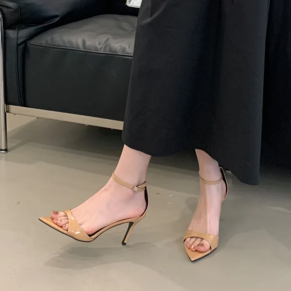 Sexy Spitzschuh Offene spitze Lackleder Schnalle Sommer Hochhackige Sandalen Damen Party Hochzeit Modeschuhe 2