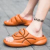Hausschuhe für Herren im Sommer, trendig für Outdoor-Sportarten, rutschfeste und geruchsabweisende Sandalen mit doppeltem Verwendungszweck, Basketball-Hausschuhe 2
