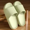 Dicke Plattform-Kissen-Hausschuhe für Damen, leicht, weiche Sohle, Wolkenrutschen, Damen, 2024, Sommer, rutschfeste Strandsandalen, Eva-Flip-Flops