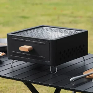 Barbecue Grill Tischplatte Holzkohleofen Quadratischer Campinggrill Holzkohlegrillofen zum Kochen im Freien Camping Picknicks Strand