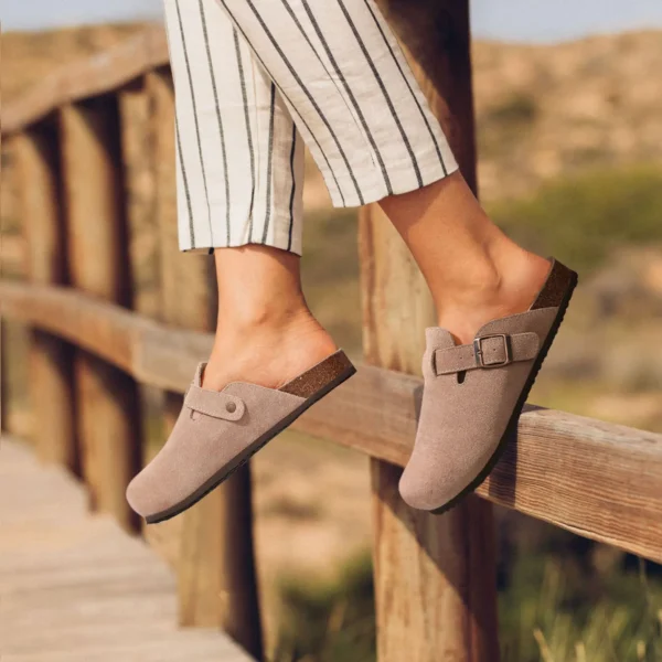 Shevalues Klassische Kork-Clogs-Hausschuhe für Damen und Herren, weiches Fußbett, Wildleder-Sandalen mit Fußgewölbeunterstützung, trendige Strand-Slides für Zuhause, Herren-Pantoletten 2