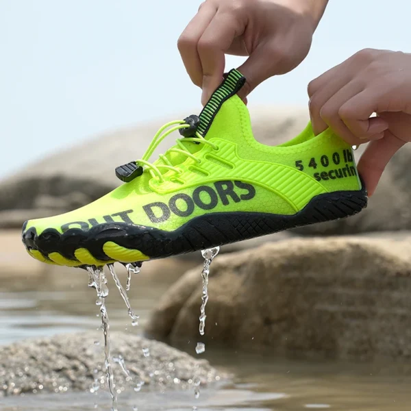 Neue Sommer Eltern Kind Fitness Outdoor Barfuß Strand Schwimmen Schuhe Schnell trocknend Atmungsaktive Wandern Leichte Wasser Schuhe 2