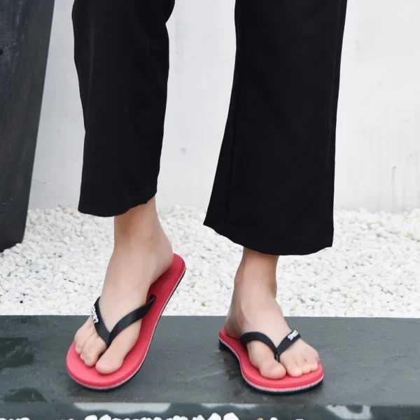 Heißer Verkauf Günstige Hausschuhe Männer Rote Flip-Flops Komfort Leichte Hausschuhe Für Männer Flache Sommer männer Hause Hausschuhe alias 3