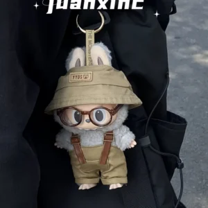2025 heißer Verkauf Macaron Farbe Labubu Kleidung Puppe Outfit Coole Und Hübsche Träger Hosen + Hut + Brille Puppe Zubehör für Tuch