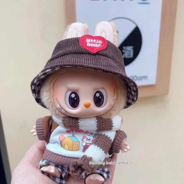 Das neue 2022 Mini Labubu ist nur für Babykleidung geeignet, 17 cm hängende Labubu-Vinyl-Puppenkleidungszubehör für Mädchengeschenke 2