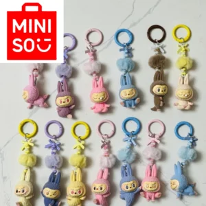 Miniso's neuer Plüsch-Mini-Yoga-Laborubu-Schlüsselanhänger, babyfreier Taschenaufhänger, süßer Schulranzen-Geschenkaufhänger