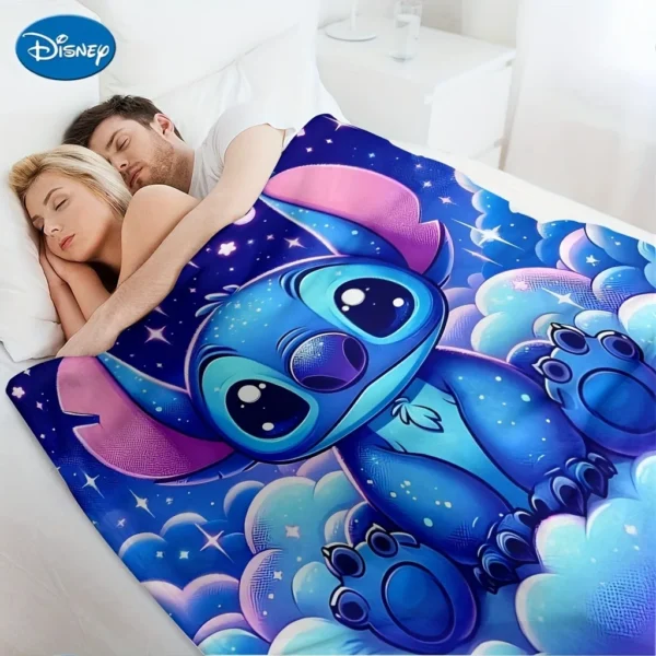 1PC Disney Stitch Decke für gemütliche, multifunktionale Decke, geeignet für Zuhause, Outdoor, Reisen, Camping, Nickerchenbezugdecke. 4