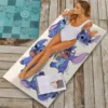 1-teiliges Strandtuch aus der Stitch Cartoon Disney Collection – super saugfähig, schnell trocknend, leicht, weiche und übergroße Mikrofaser-Strandhandtücher B 3