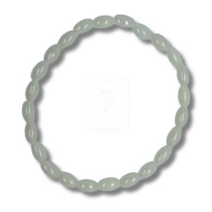 Weißes Leuchtperlenarmband – Zeitlose Handarbeit