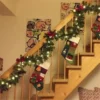 Weihnachtsgirlanden mit Tannenzapfen, rote Beeren, künstliche Weihnachtskränze für Zuhause, Weihnachtsbaum, Treppe, Tür, Neujahrsdekoration 3