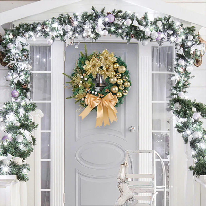 Yannew Weihnachtskränze für die Haustür, künstliche Norfolk-Kiefer-Weihnachtskränze mit goldener Kugel, rote Beere, Winter-Heimdekoration 2