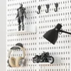 Desktop-Aufbewahrungs-Stecktafel-Zubehör, Befestigungshalterung, ausgestattet mit einer großen Anzahl frei kombinierbarer Zubehörteile. 5