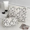 Mode Ins Schwarz Blume Frauen Quilten Taschen Handtasche Reise Veranstalter Kosmetik Make-Up Lagerung Beutel Tragbare Zipper Tote Tasche 2