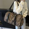 Modische Damen-Einkaufstasche mit Leopardenmuster, Reisetasche mit großem Fassungsvermögen, Weekender-Übernachtungstasche mit Schuhfach 1