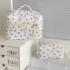 Kirsche Make-up Tasche Damen Kosmetiktaschen Mode Tragbare Niedliche Kosmetik Reise Aufbewahrungstasche Handtasche Baumwolle Gesteppte Reißverschluss Geldbörse 3