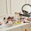 10-teiliges, vielseitiges Schubladen-Organizer-Set – transparente Kunststofftabletts und Trennwände in 4 Größen für perfekte Make-up- und Küchenaufbewahrung 4