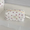 Kirsche Make-up Tasche Damen Kosmetiktaschen Mode Tragbare Niedliche Kosmetik Reise Aufbewahrungstasche Handtasche Baumwolle Gesteppte Reißverschluss Geldbörse 4