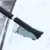Multifunktionales teleskopisches Schneeräumwerkzeug zum Abtauen von Autoglas und Abtauen 6