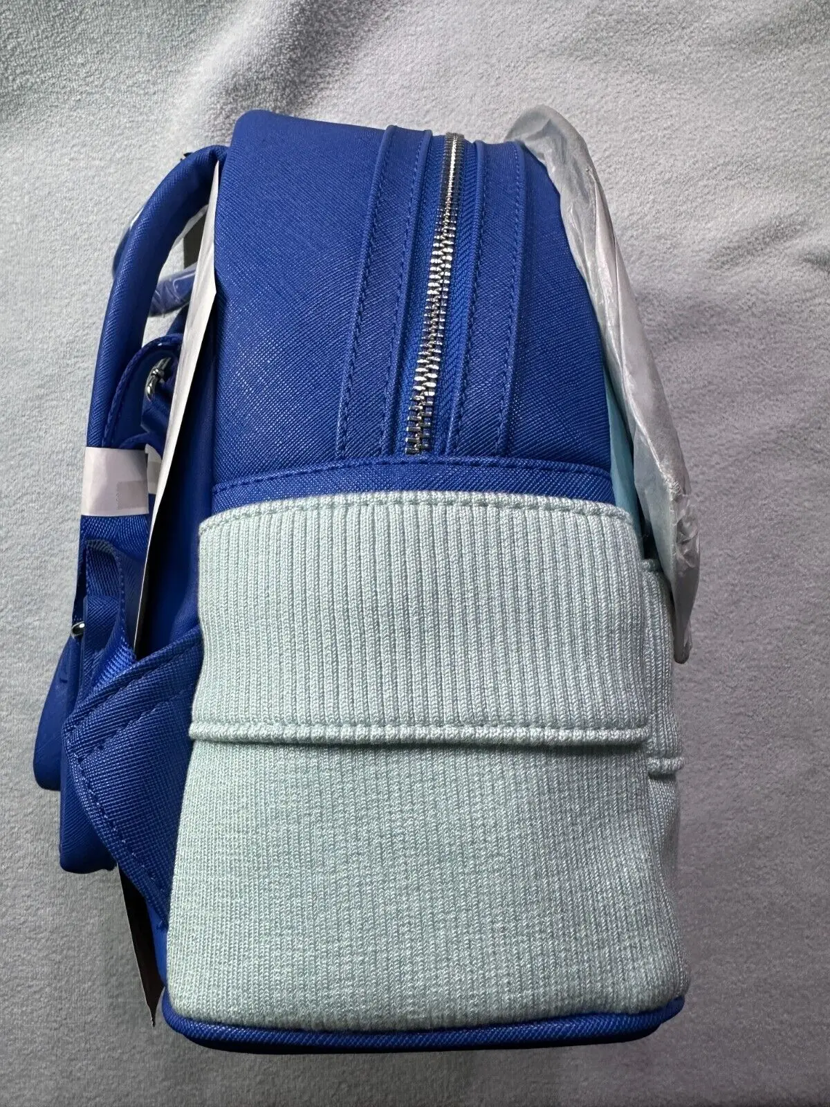 Stock Disney Loungefly Inside Out Sadness Cosplay Mini-Rucksack Pu-Leder Rucksack Cartoon Lotso Stitch Mode süße Mädchen Tasche 4