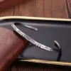 Retro-Herren-Armband mit Federn – inspiriert von Shawn Yue, exquisit handgefertigt, ideal für modebewusste Männer 2