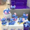2025 Neue al Disney Stitch Energy Yoga-Serie, trendige Blindbox, Spielzeug zum Sammeln, Figur, Desktop-Ornament, Mystery Box, Geschenke 6