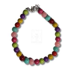 Handgefertigtes Steinperlenarmband in Regenbogenfarben