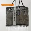 Neue tragbare Aufbewahrungstasche für Toilettenartikel, großes Gitter-Abtropfkörbchen, unverzichtbare Handtasche für Baden und Schwimmen, Kosmetik-Organizer 2