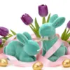 Beflockte Osterhasen-Figur, 2 Stück, Kunstharz-Kaninchen-Statue für Frühling, Heimdekoration, Regal, Display, abgestuftes Tablett, Kaminsims, Herzstück, Party