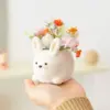 Frühlingshase-Dekor, niedliches weißes Kaninchen, künstliche Blumen, Topfornamente, Zuhause, Zimmer, Büro, Fensterbank, Kunst, Ostern, Dekor, Foto-Requisiten, Geschenk 3