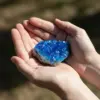 Ein atemberaubender blauer Quarzcluster |   Ein funkelndes Dekostück, perfekt für Zuhause und Büro, eine einzigartige geologische Geschenkidee. 2