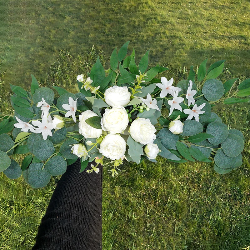 Künstliche Hochzeitsbogen-Blumen, Boho-rote Rose, Eukalyptus-Girlande, Vorhänge, Heimdekoration, Hochzeitsdekorationen, Willkommensschild 2
