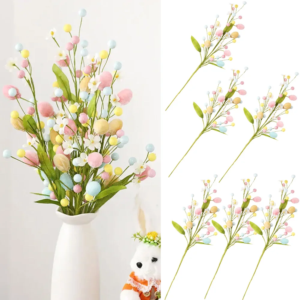 Dekorative Ostereier, Zweige, bunte künstliche Beerenstiele und Ostereier, dekorativer Oststrauß, Oster-Frühlingsdekoration 3