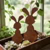 [2D Flach] 2 Stück Rustikale Gusseisen Hasen Gartenstecker - Rostmetall Hasen-Skulpturen Geeignet für Ostern, Frühling, Outdoor/Deko 4