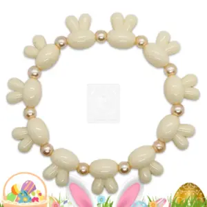 Osterarmband mit cremefarbenen Hasenperlen