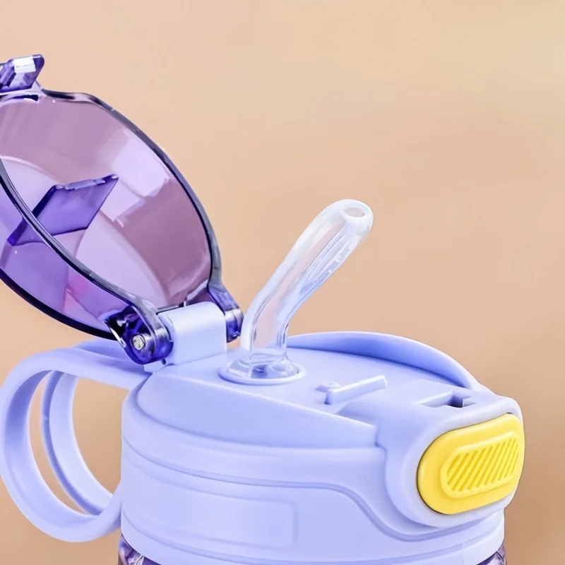 550 ml Kinder-Wasserflasche mit Cartoon-Tier und Sicherheitsschloss, tragbarer, auslaufsicherer Strohhalmbecher für Outdoor-Camping-Reisen 5