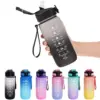 Motivierende Wasserflasche 600ml Auslaufsichere Sportflasche mit Zeitmarkierung Strohhalm Mattierte Farbverlauf-Trinkflasche