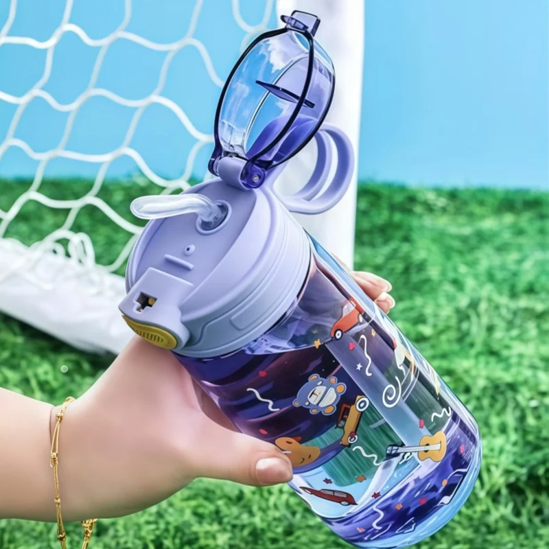550 ml Kinder-Wasserflasche mit Cartoon-Tier und Sicherheitsschloss, tragbarer, auslaufsicherer Strohhalmbecher für Outdoor-Camping-Reisen 6