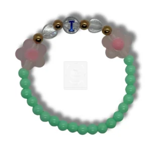 Buchstabenarmband I mit Blumen und Herzen